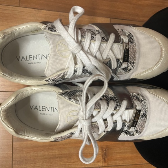 Valentino by Mario Valentino Iris Snakeskin Sneaker 9.5 - Picture 2 of 6